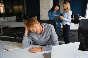 Иллюзия некомпетентности: Life.ru узнал процент россиян, страдающих синдромом самозванца