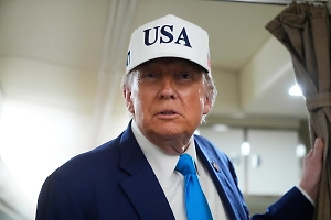 Трампа назвали уязвимым для телефонных мошенников