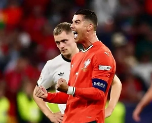 Криштиану Роналду не сдержал слёз на поле, завоевав со сборной кубок Лиги наций