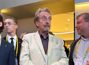 «Чуть со стула не упал!» Отец Илона Маска восхитился котлеткой с пюрешкой в России