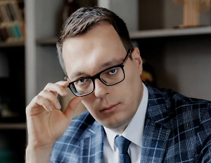 Заявления о неких новых штрафах, якобы вступивших в силу 9 июня, не имеют под собой нормативной базы. Все действующие положения по ограждениям остались без изменений, и никакой новой репрессивной практики в законодательство не добавлено