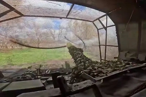 Танкисты группировки «Запад» поразили позиции ВСУ в лесах ЛНР