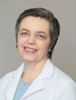 Менингококк — это наш природный возбудитель, который персистирует у нас в горле, и рано или поздно возникает новая разновидность. Он слегка меняется сам по себе, а значит, нашим организмом он воспринимается как новый, поэтому и повышается заболеваемость.