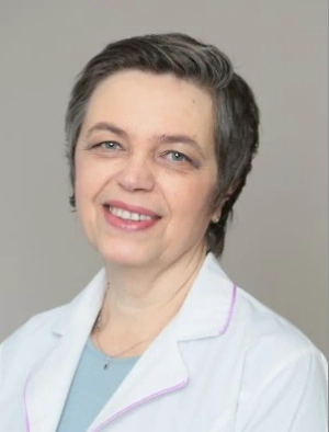 Две самые главные причины — это галатильная головная боль, трудно головой даже повернуть, боль в глазах, рвота один-два раза в день, которая приносит кратковременное облегчение, а также невозможность повернуть голову из-за того, что шея напряжена.