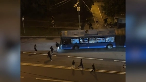 «Это Тушино!»: Несколько десятков человек устроили массовый замес на юге Москвы