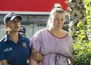 «В искренность не верю»: Опека оценит действия бросившей дочь в Турции россиянки