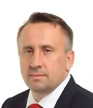 Сегодня мы наблюдаем тревожную тенденцию, когда взрослые, не задумываясь о последствиях, выставляют напоказ своё употребление алкоголя рядом с детьми. Это не просто безответственно — это формирует у подрастающего поколения искажённое представление о нормах поведения.