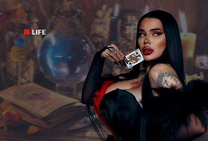 СБУ, депутаты и священники: С кем спала и как зарабатывает «главная ведьма Украины» Мария Тихая