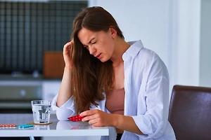 Пережатые сосуды ни при чём: Врачи развеяли главные мифы о головной боли