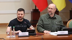 Зеленский обсудил с новым министром обороны Украины удары вглубь России