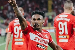 «Спартак» победил «Динамо» в матче с четырьмя незасчитанными голами