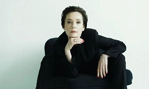 Спасибо этому дому: Не заработавшая в Латвии Хаматова попытает счастья в Европе и США