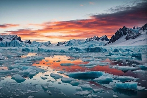 Песков: Россия защитит свои интересы в Арктике от посягательств других стран