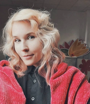 Со мной связывались, спрашивали, могут ли использовать для печати, я дала добро. Но я не думала, что это обретёт такой размах.