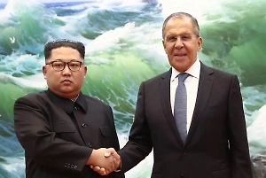 «А вы всё ещё курите»: Лавров при встрече с Ким Чен Ыном пошутил про их вредную привычку