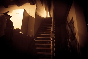 Российский военный при помощи свечи обнаружил солдат ВСУ, скрывавшихся в подвале