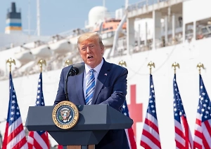 Трамп объявил о создании новой атомной подлодки класса Вирджиния