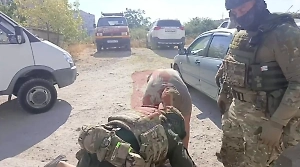 ФСБ задержала жителя Севастополя за призывы нанести авиаудары по Крымскому мосту