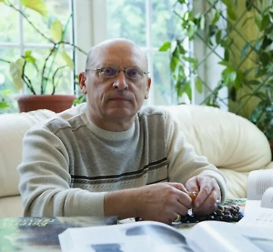 Третья декада июля будет весьма важна и для Зеленского, и для его карьеры, и даже его дальнейшей судьбы. На ретроградном Меркурии во время новолуния, которое было 25 июля, он попытался принять закон против НАБУ и, соответственно, хотел переподчинить все контролирующие органы. И на ретроградной программе Меркурия возникло большое количество недовольства, пришлось ему это отменять. Но это только начало.