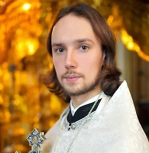 Архангел Гавриил — один из самых почитаемых ангелов. Его имя означает «Крепость Божия». Архангел Гавриил — небесный вестник, который принёс Деве Марии благую весть о рождении Спасителя: именно он сказал ей: «Радуйся, Благодатная!». Также он являлся праведному Захарии, Иоакиму и Анне и другим людям, возвещая важнейшие события.