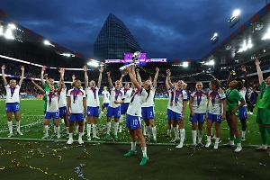 Женская сборная Англии по футболу во второй раз кряду выиграла чемпионат Европы