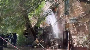 Полные воды подвалы: Названа возможная причина обрушения дома в Астрахани