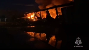 В Ленобласти произошло обрушение кровли горящего ангара