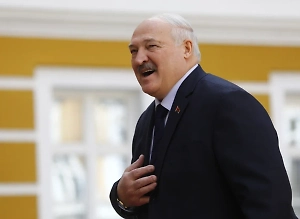 Посланник Трампа Коул рассказал, как пил водку с Лукашенко в Минске