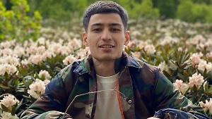 Со сцены в палату: Автор хита «Медуза» Матранг полтора года живёт в рехабе