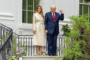 «Сказать ей спасибо»: Мелания Трамп «вдохновила» мужа на угрозы России