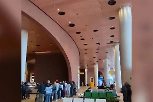 «Панели падали с потолка»: Очевидцы описали последствия землетрясения в аэропорту Елизово