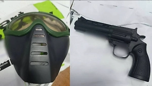 Дед из Красноярска отобрал игрушечный пистолетик у внука и ограбил ларёк