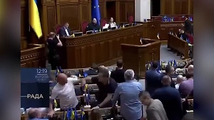 Нардепы учинили мордобой в Раде из-за закона о НАБУ