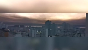 Киев погрузился в ночь среди бела дня из-за чёрного неба после ударов ВС РФ