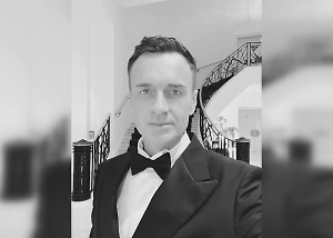 Звезда сериала «Зачарованные» Джулиан Макмэхон умер от рака в 56 лет