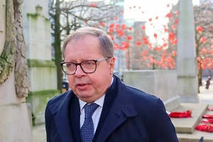 «Застряли в украинской бутылке»: Посол Келин раскрыл проблему Лондона