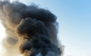 Не менее пяти взрывов прогремело в Самарской области, работает ПВО