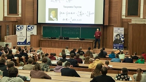 Вузы подняли цены на обучение в 2025 году — сколько стоит получить профессию