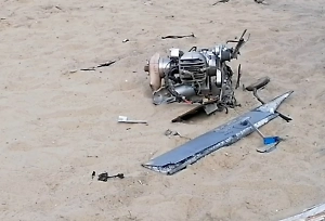 Воронки и кровь: Курский пляж сняли на видео после гибели людей при налёте дронов с пластитом