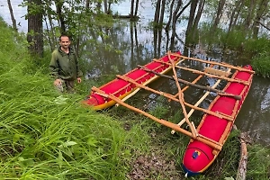 На Камчатке нашли туристов, которые уплыли на «Быстром удоде» в океан
