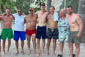 340 тысяч за ночь: Life.ru узнал детали роскошного отпуска Овечкина в Турции