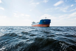 В Турции сообщили о ликвидации пожара, полтора дня бушевавшего на танкере Kairos