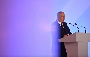 Путин по пути с Аляски сделал неожиданную остановку