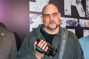 «Амёбы жрут роговицу»: Военкор Стешин чуть не ослеп после душа в Донецке