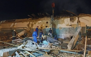 Спасатели разобрали половину завалов на месте взрыва завода в Рязанской области