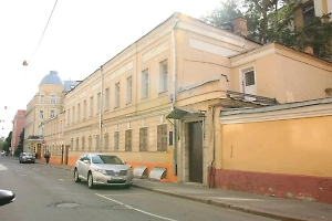 На аукцион выставлен 200-летний дом священников в центре Москвы