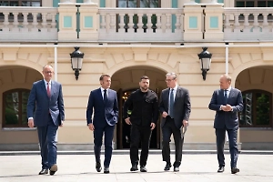 Зеленского и его «группу поддержки» назвали главным препятствием на пути к миру