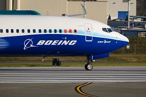 Бортпроводники в США подали в суд на Boeing из-за отрыва двери в полете