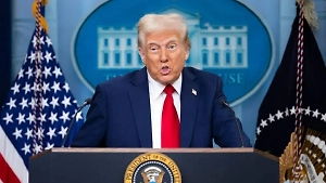 Трамп увеличил торговые пошлины для Канады до 35%