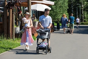 В начале августа повысят 3 социальные выплаты. Кто получит прибавку